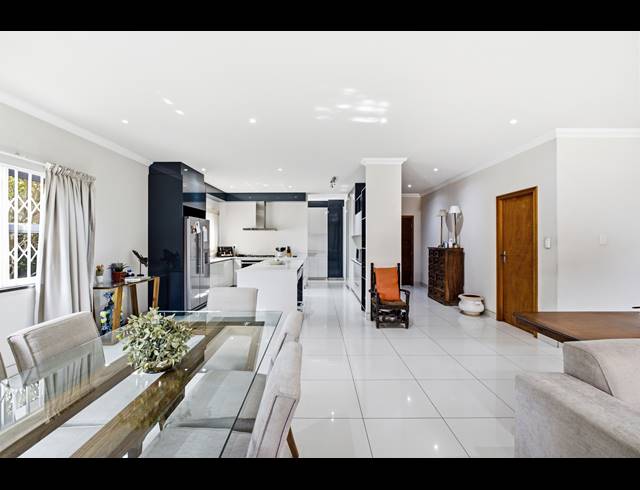 4 BEDROOM HOUSE FOR SALE IN CRAIGAVON